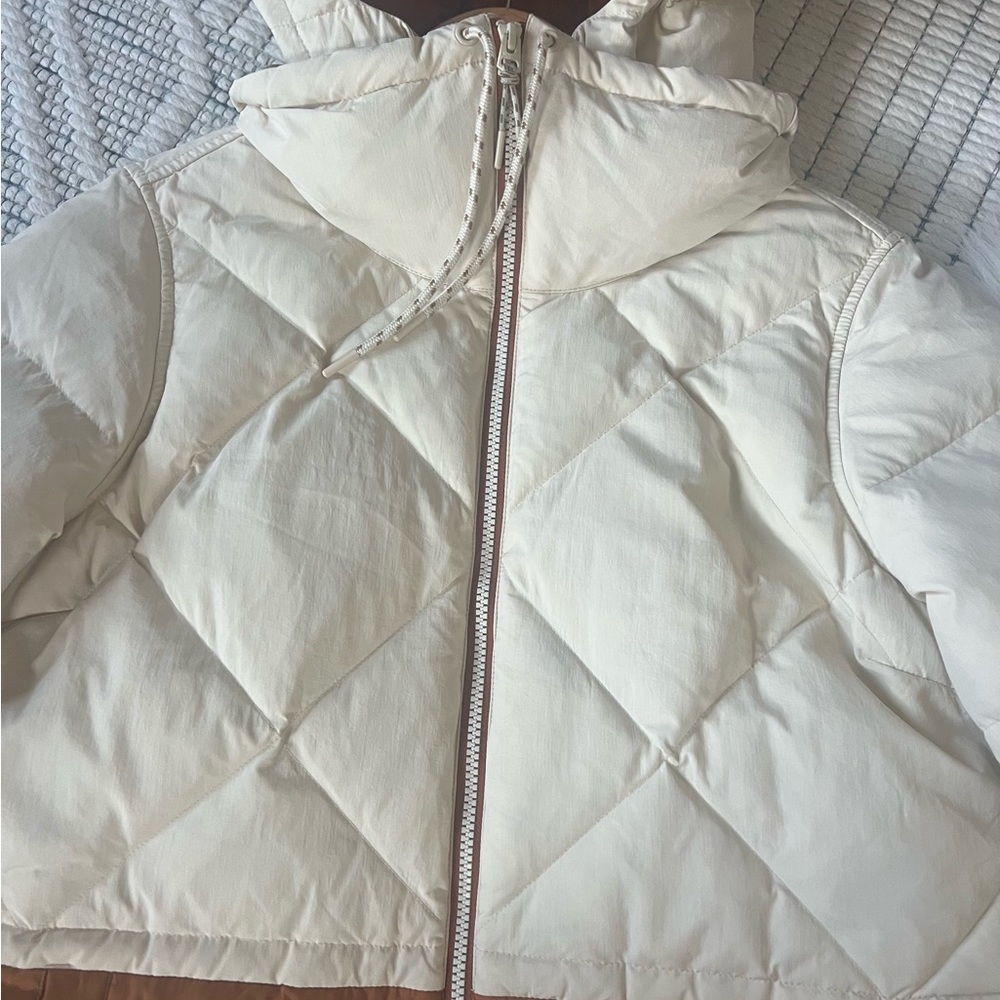 WOMEN'S BURTON CHESCOTT DOWN JACKET. SIZE LARGE. NEVER BEEN WORN. - Picture 2 of 5